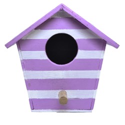 Buy handmade & attractive wooden birdhouse.